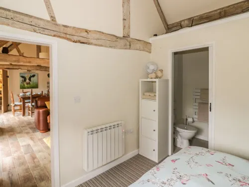 Megs Cottage Hotels in Charlecote