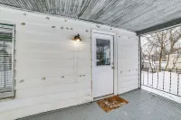 Near Hiking & Skiing: Cozy Home in Cortland! - Homestays