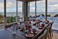 Domaine du Grand Bec Hotels in Cricquebeuf