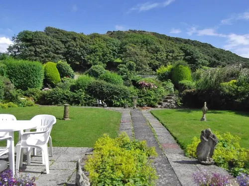 Mor Edrin Hotels in Criccieth