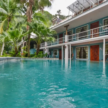 Oceanfront Hotel Verde Mar Direct Access to the Beach