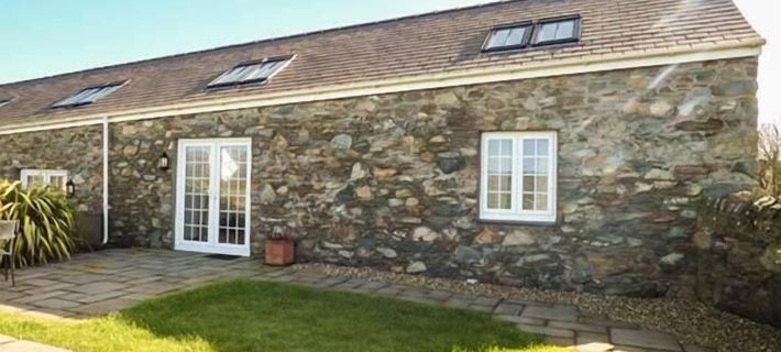Y Wennol Hotels in Holyhead