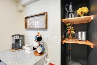 Black Hills Basecamp: Historic Rapid City Home! - Lejligheder