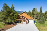 Huckleberry Hollow by Kabino Hot Tub FirePit PS2 Satellite Grill WiFi Golf Course - Mountain view