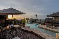 Dayo Hotel - Pools