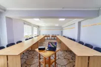 TES HOTEL