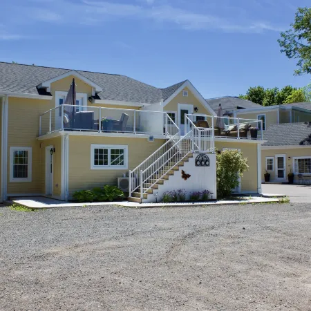 Tattingstone Inn