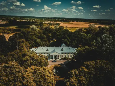 Hotel Rytwiany Pałac  호텔