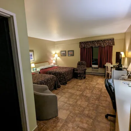 Hotel Motel de la Montagne Отели в г. Сен-Паскаль