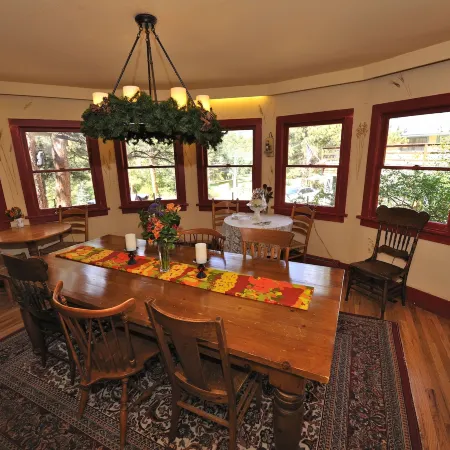 Riversong Inn Retreat