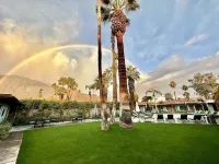 Vista Grande Resort - A Gay Men's Resort