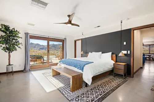 Dreamspace - Hot Tub, Fire Pit, 5 Min. to Park 2 Bedroom Home by RedAwning - parking