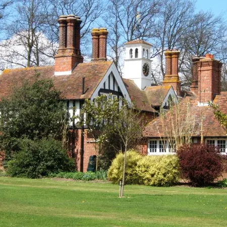 London Beach Country Hotel & Golf Club