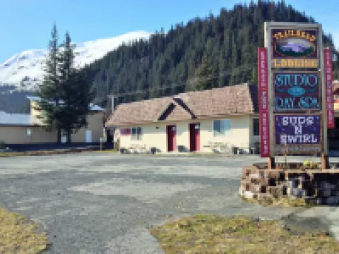 Trailhead Lodging Hotels in Seward