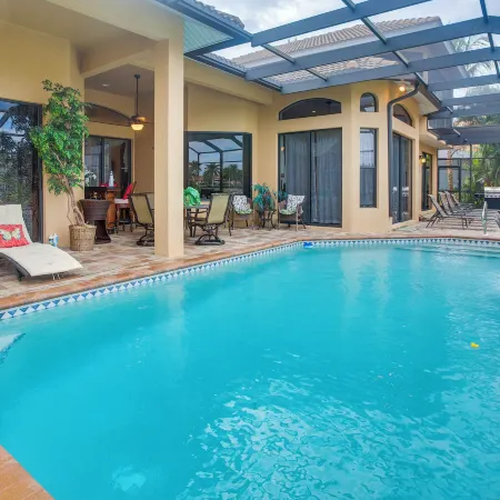 Upscale Marco Island Villa w/ Outdoor Bar + Pool!