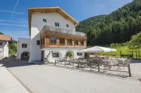 가스트호프 줌 히르셴 세날레산펠리세 The Culten Documentation Centre 주변 호텔