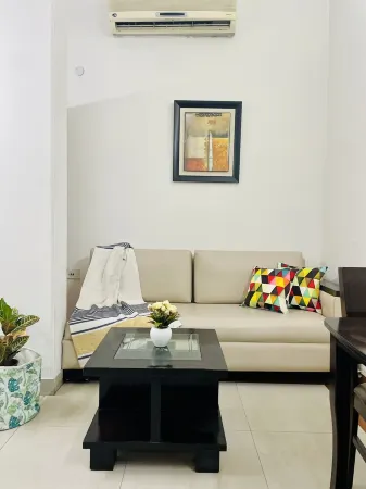 BluO Modern Studio - Defence Colony Market Отели рядом с достопримечательностью «Isa Khan Tomb Enclosure»