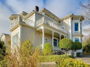 Popular Vacation Homes in Capital