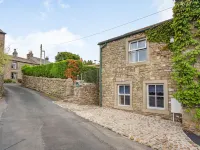 Carn Cottage Hotels in Long Preston