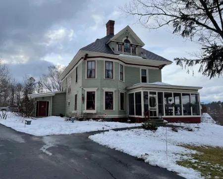 吉爾福德民宿 皮斯卡特奎斯縣酒店