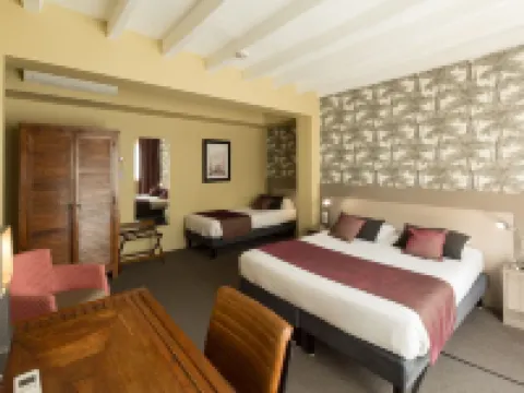 Logis Hôtel le Vert Galant Hotels in La Fleche