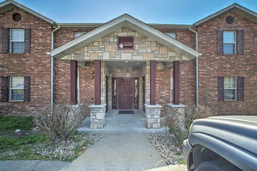Cozy Condo w/ Pool Access in the Heart of Branson! - spa