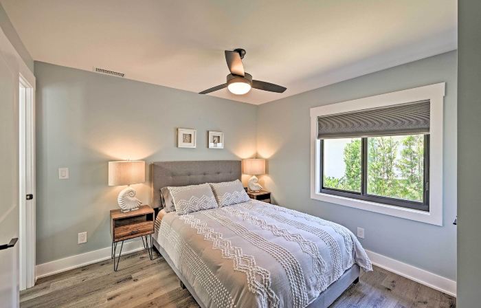 Naples Home w/ Patio < 1 Mi to Beaches!