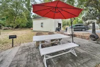 Burgaw House w/ Large Covered Porch & Swing!