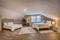 Lakefront Minocqua Getaway Dock, Game Room! - Parkplatz