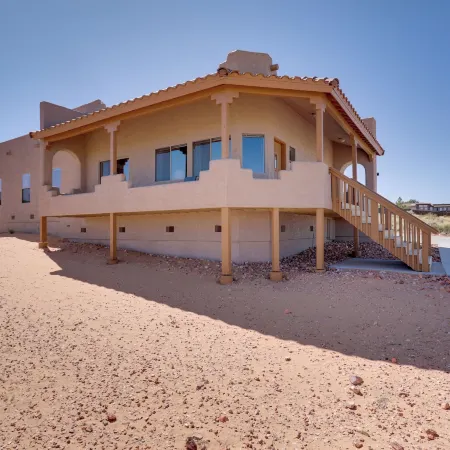 3 Mi to Lake Powell: Pet-Friendly Page Home