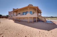 3 Mi to Lake Powell: Pet-Friendly Page Home - spa