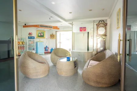 Kohloy Golden Park Hotel Отели в г. Так