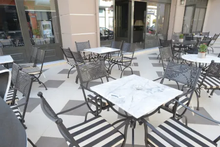 Theasis Hotel Paramythia