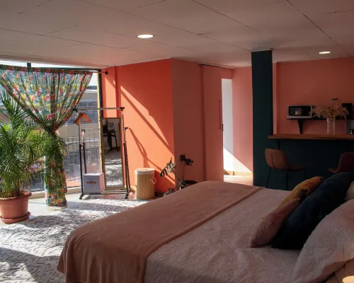 Lolas Hotels in San Jose