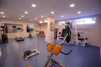 Sea Breeze Hotel and Apartments - Gym