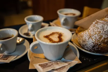 Hotel Vogue Отели в г. Квалиано