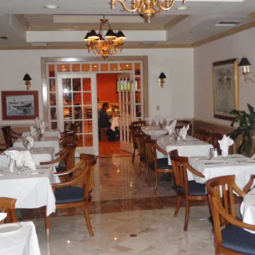 Hotel Chateaubleau Отели рядом с достопримечательностью «Венецианский бассейн»