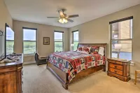 3 Mi to Granby Ranch: Home w/ Hot Tub & Mtn Views! - WiFi