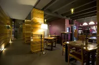 Hotel Helverica - Pet Friendly