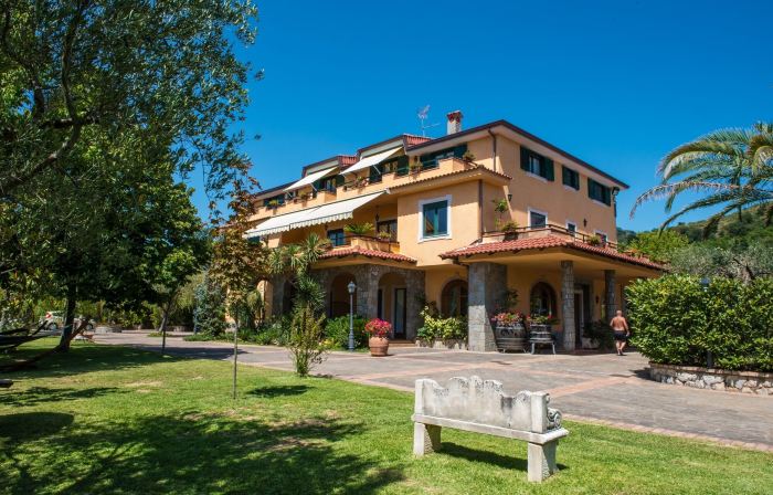 Residence e B&B Villamirella