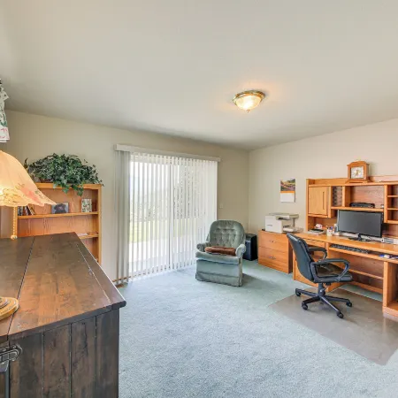 Moyie Springs Home w/ Views, Near Kootenai River!