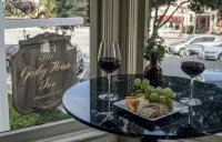Gosby House Inn, A Four Sisters Inn - Aamiainen