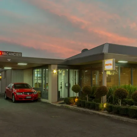 Hamilton Lonsdale Motel