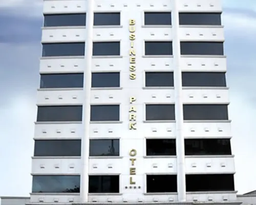 فندق بيزينيس بارك Hotels near جانكايا