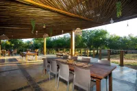 쿠부 부시 로지