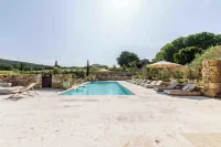 Domaine le Clos Bohème Hotels in Domessargues