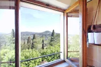 Apartment With View - Right in City Center