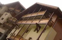 Well placed - relaxed - family friendly - a great place to ski - Ski in ski out-