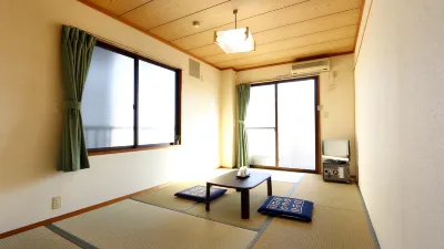 Business Ryokan Kiraku Hotel a Matsushige