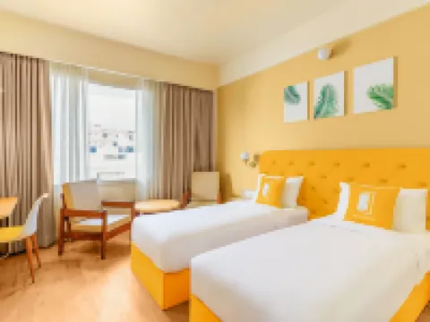 บลูม โฮเทล คัทรา โรงแรมในกัตรัช